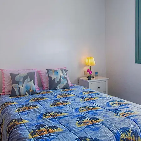 Petite Tenerife Апартаменты *